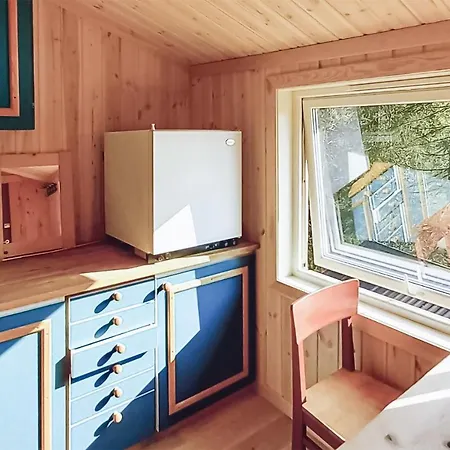 Lovely In With Kitchen Feriehus